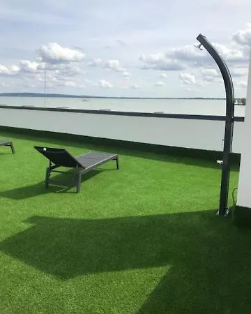 Balatonparti Gyoengyszem Apartment